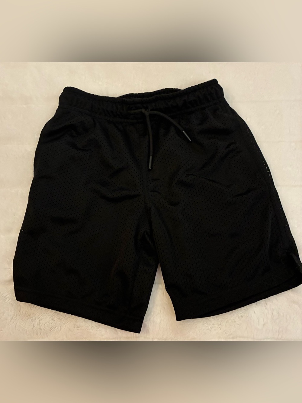 Boys Athletic Works Brand Black Mesh Shorts - Drawstring Waist Size 8 Medium
